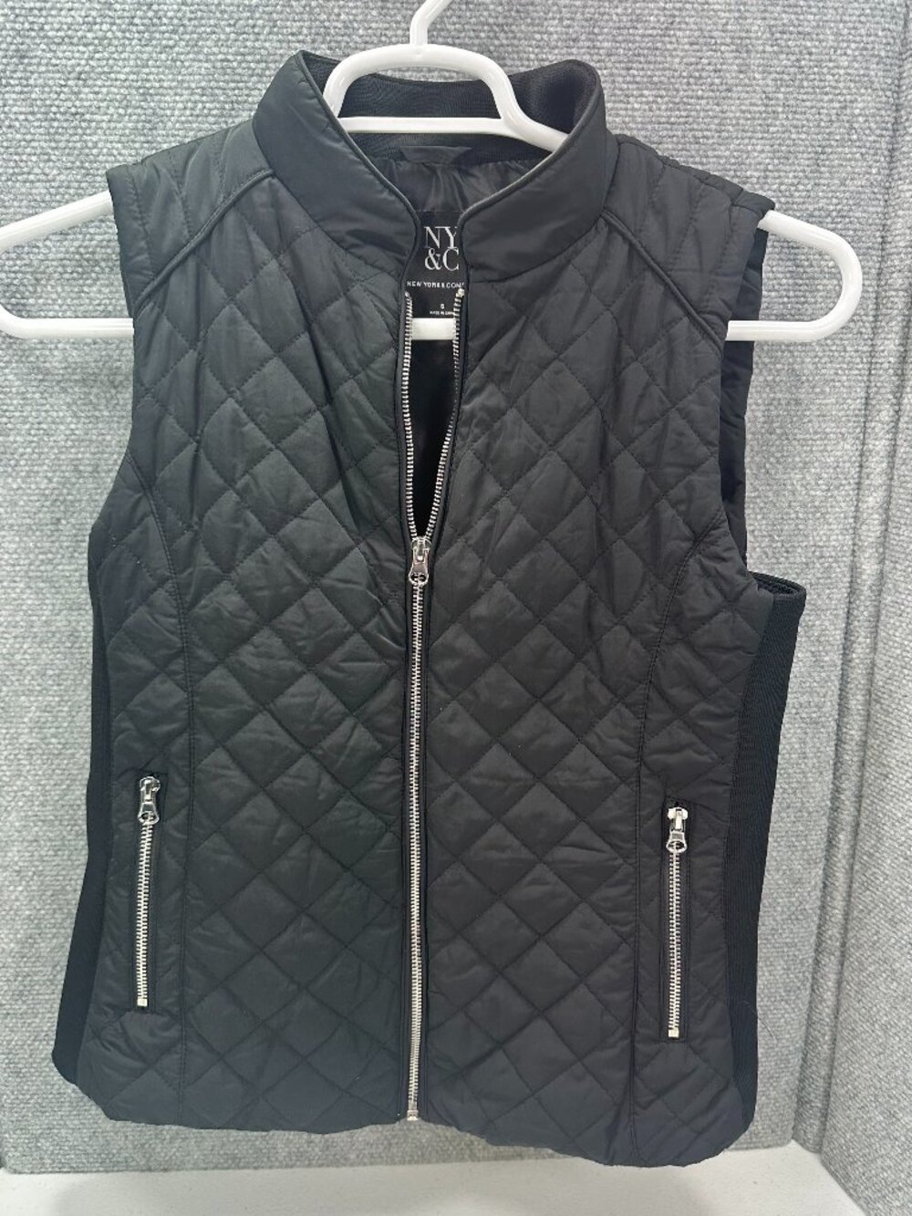 NY&C New York & Company Black Quilted Vest Women's S Zip Pockets
